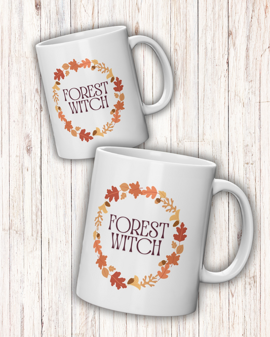Witchy Forest Tasse - magisches Hexen Design mit Blätterkranz und Schriftzug