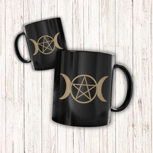 Witchy Tasse Dreifacher Mond - magisches Hexen Design mit Mond und Pentagram
